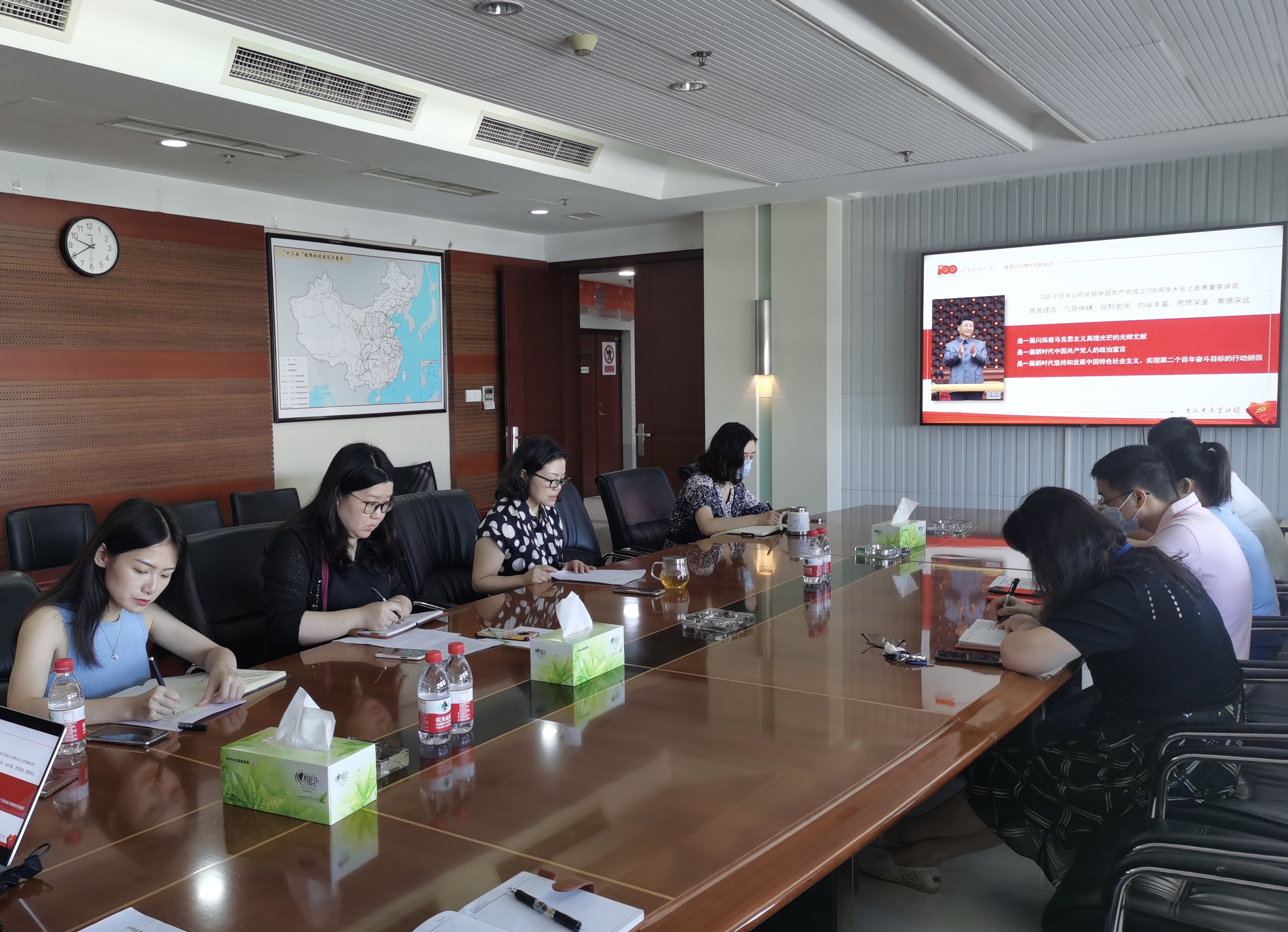陳靜講授《學(xué)習(xí)貫徹習(xí)近平總書記“七一”重要講話精神》專題黨課.jpg